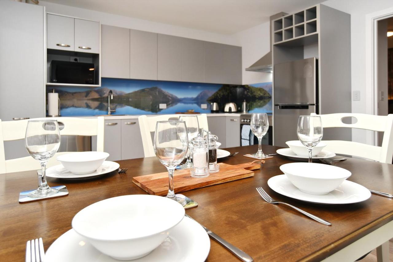 Brockworth Place - Christchurch Holiday Homes Экстерьер фото