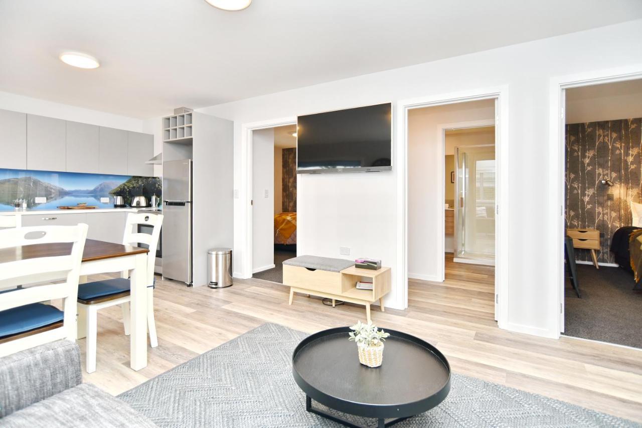 Brockworth Place - Christchurch Holiday Homes Экстерьер фото