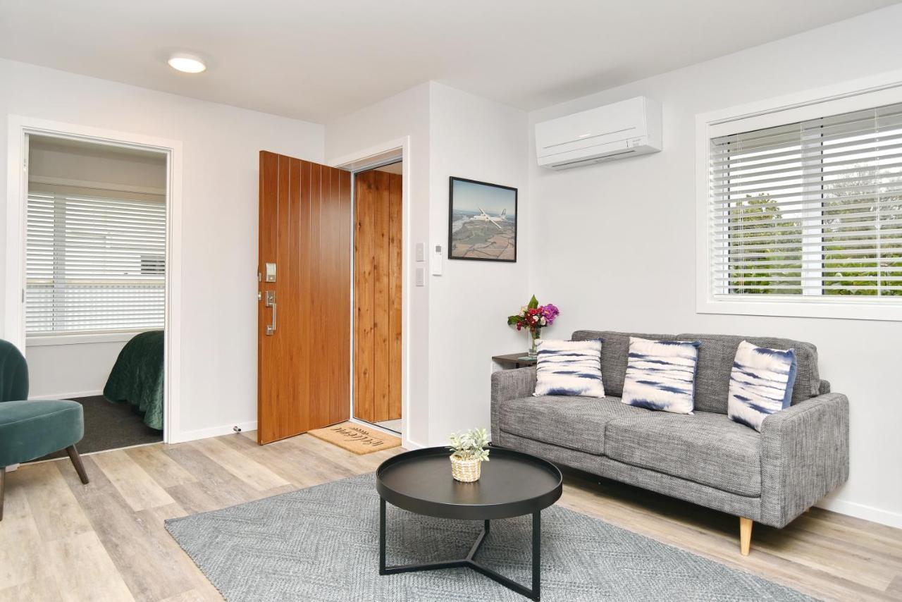 Brockworth Place - Christchurch Holiday Homes Экстерьер фото